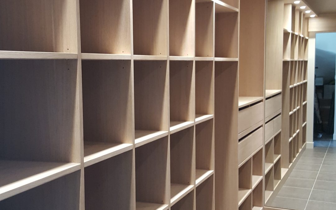 Dressing sur mesure en placage chêne finition huilé naturel dans les Monts d’Or