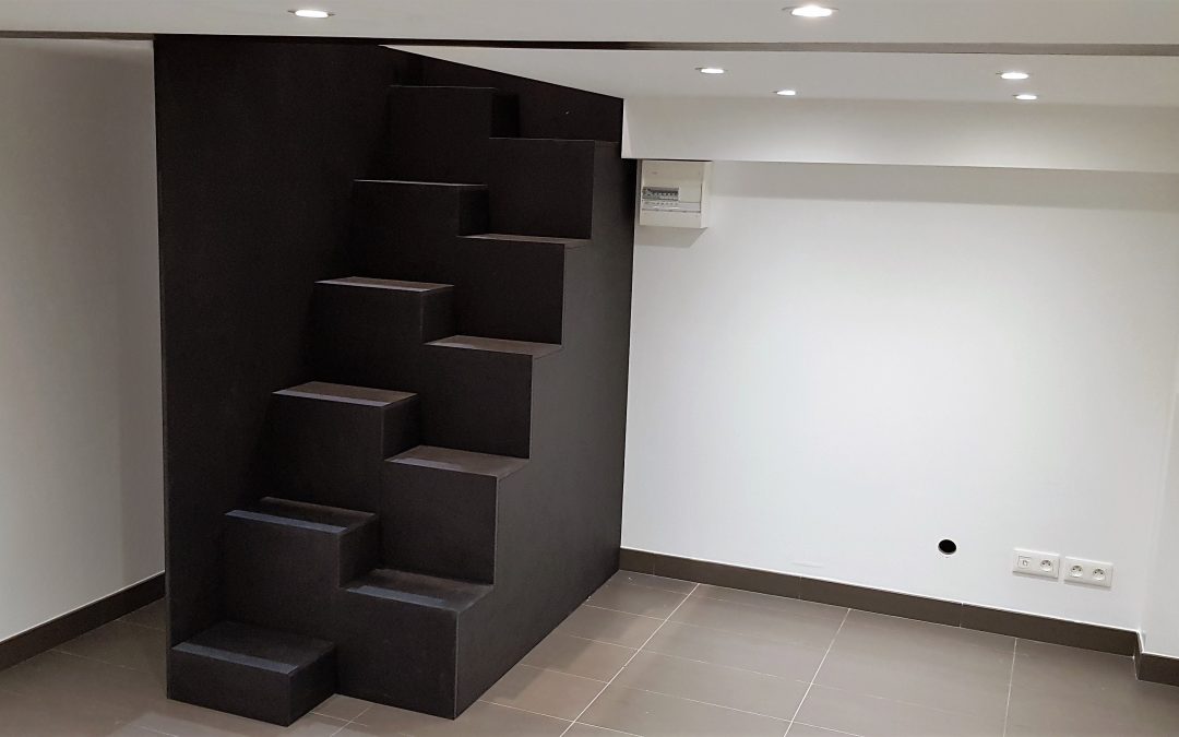 Escalier pas japonais noir