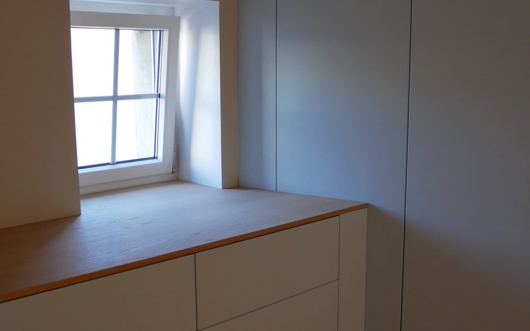 Dressing sur mesure avec façades laquées mat